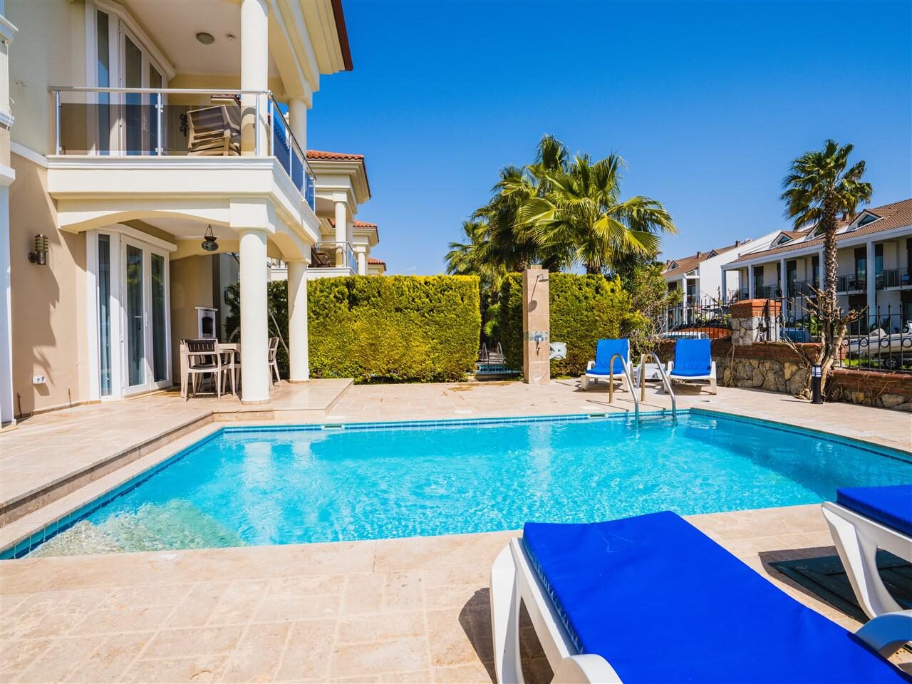 Villa Oyster 1 — 4