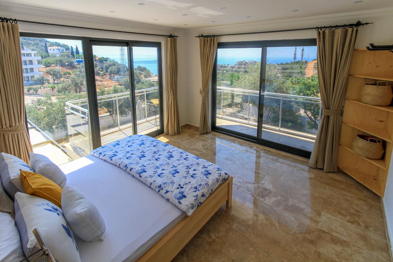 Villa Aristo — 64