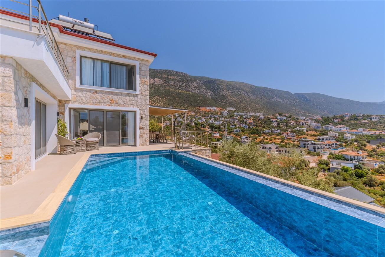 Villa Eterna — 2