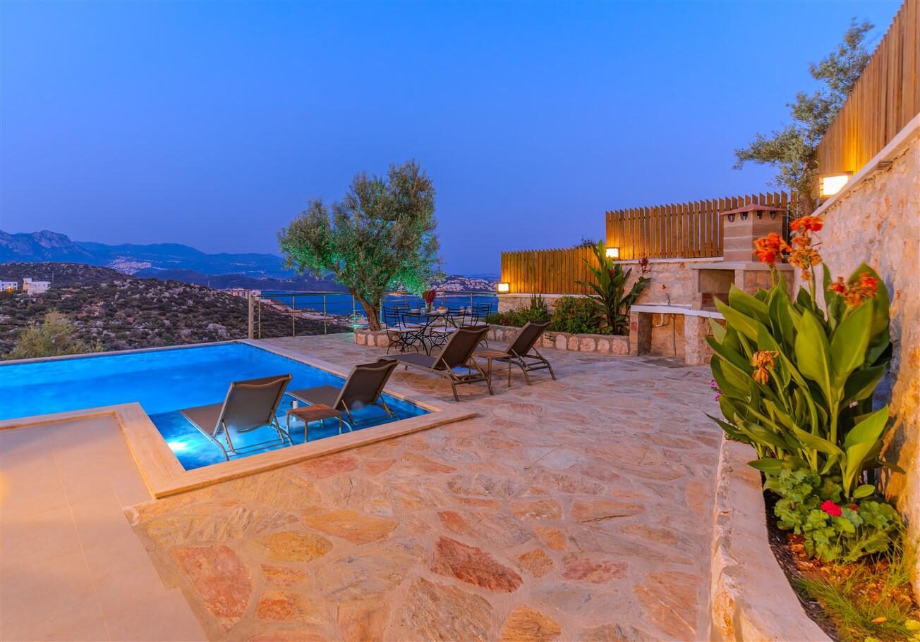 Villa Eterna — 19