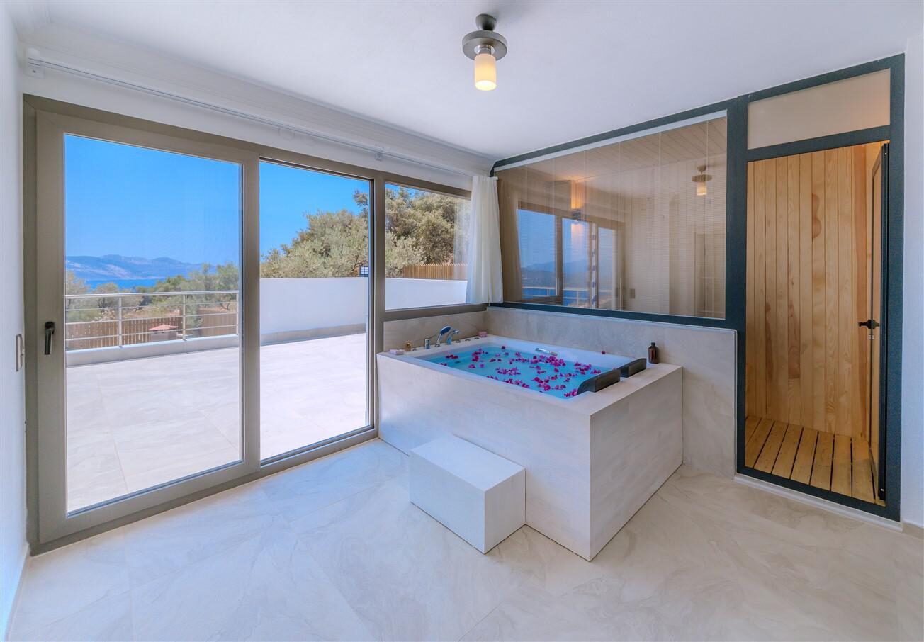 Villa Eterna — 48