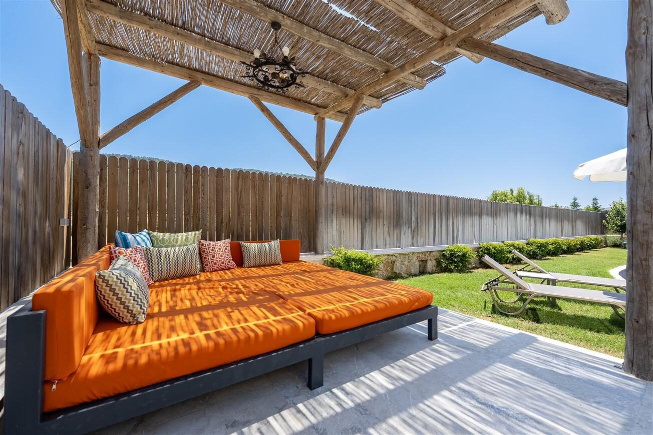 Villa Topcu Stone — 100