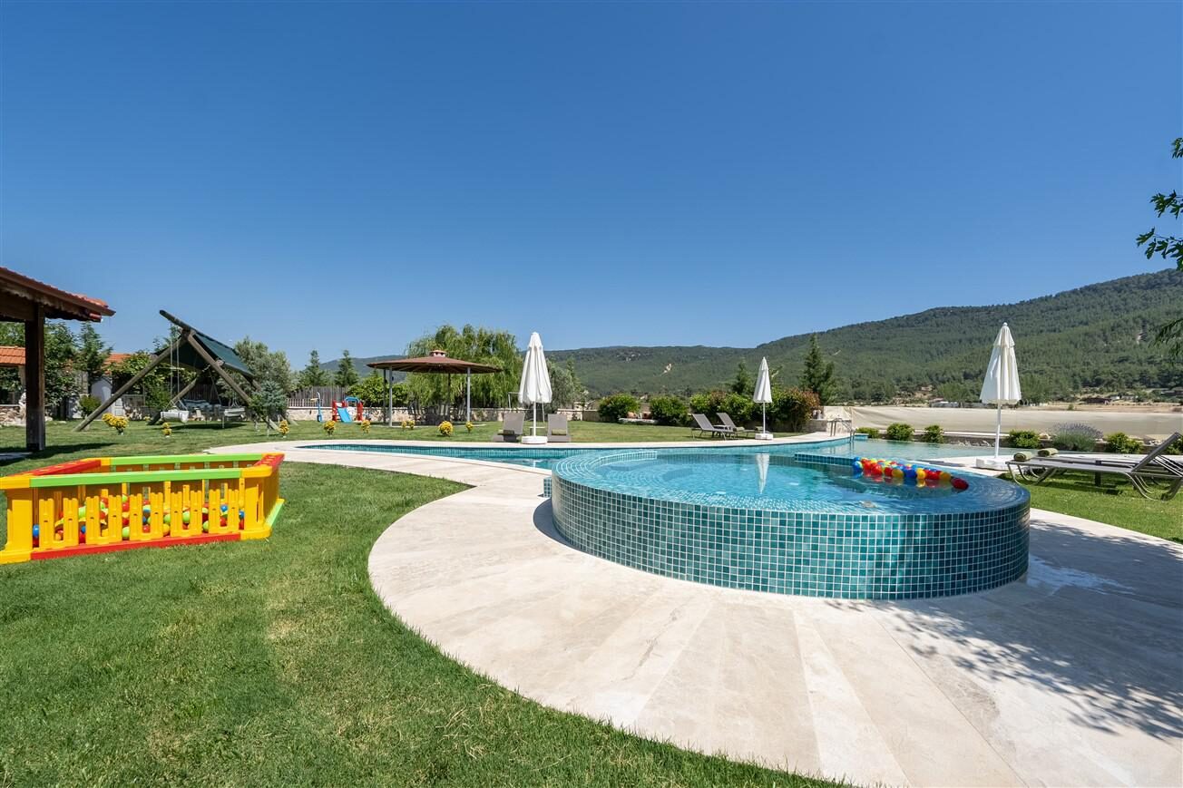 Villa Topcu Garden — 10