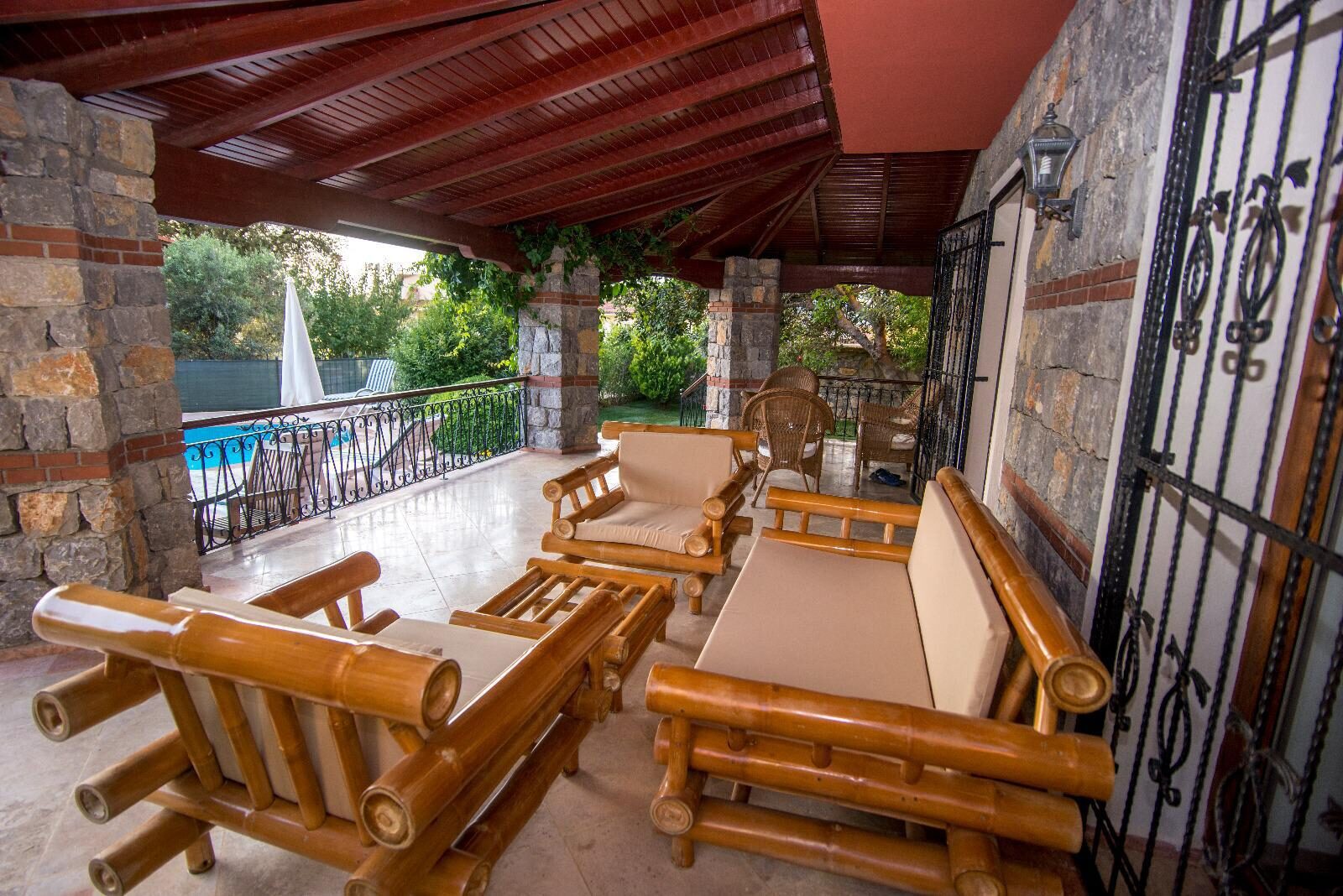 Villa Rota 3 — 8