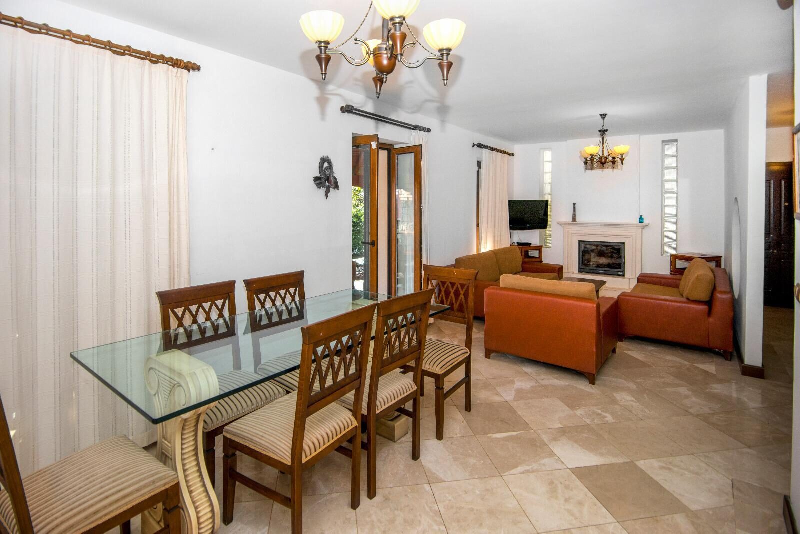 Villa Rota 3 — 10