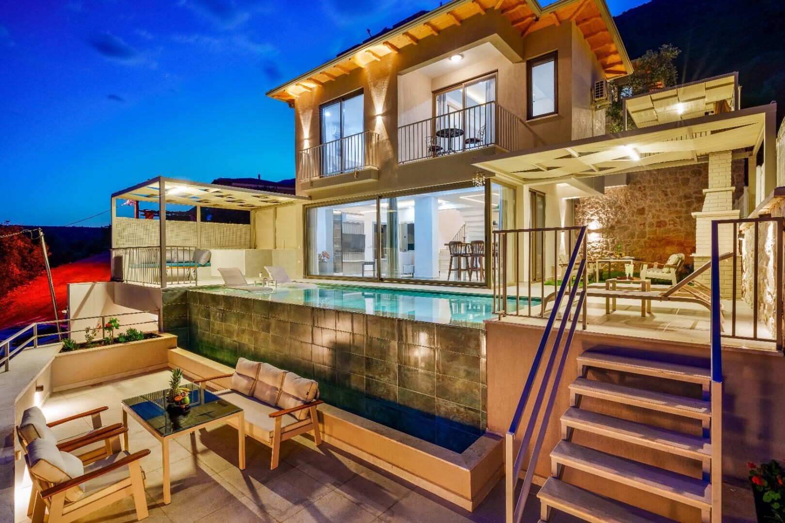 Villa Lumina — 24