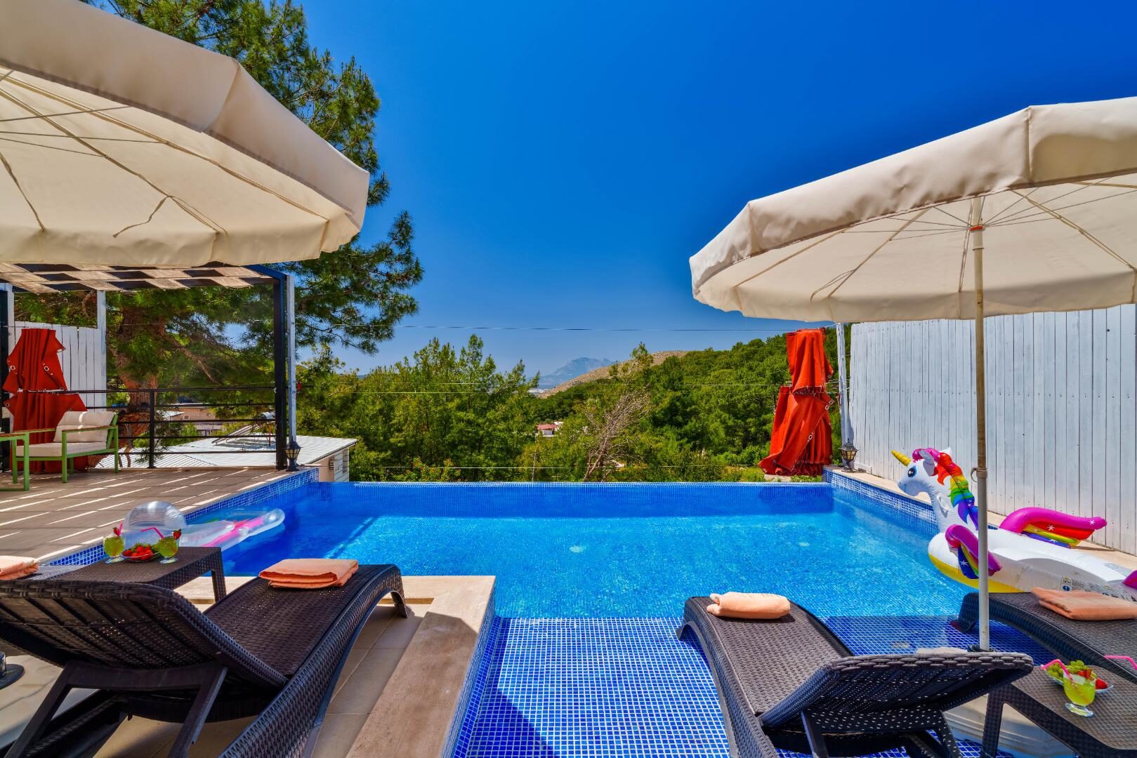 Villa Truva — 17