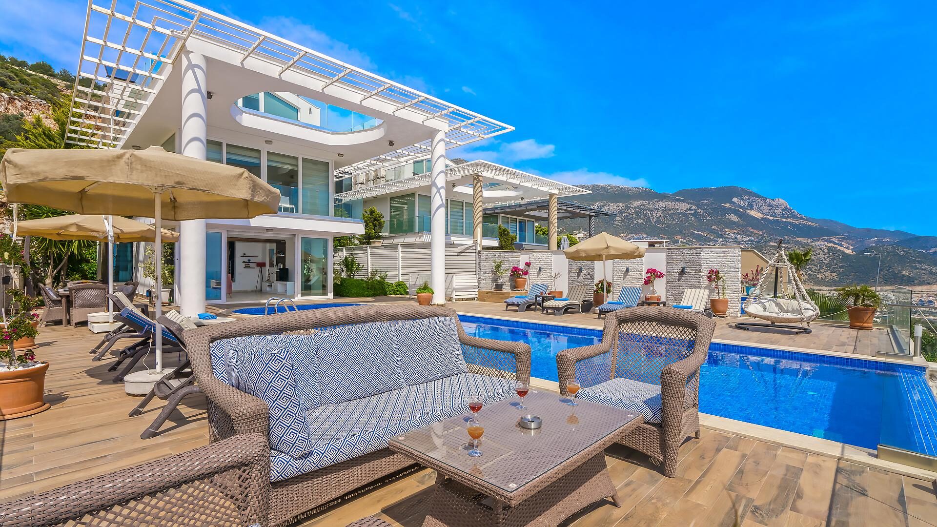 Villa Hillside 3 — 47