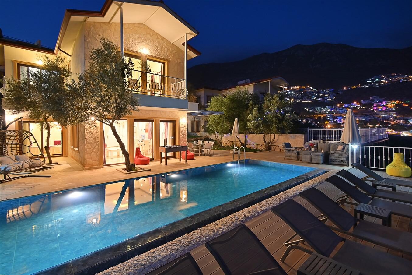 Villa Hermes 1 — 1